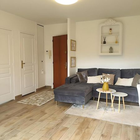 Appartement Avec Jardin Prive - 2 A 4 Voyageur Chaville Exterior foto